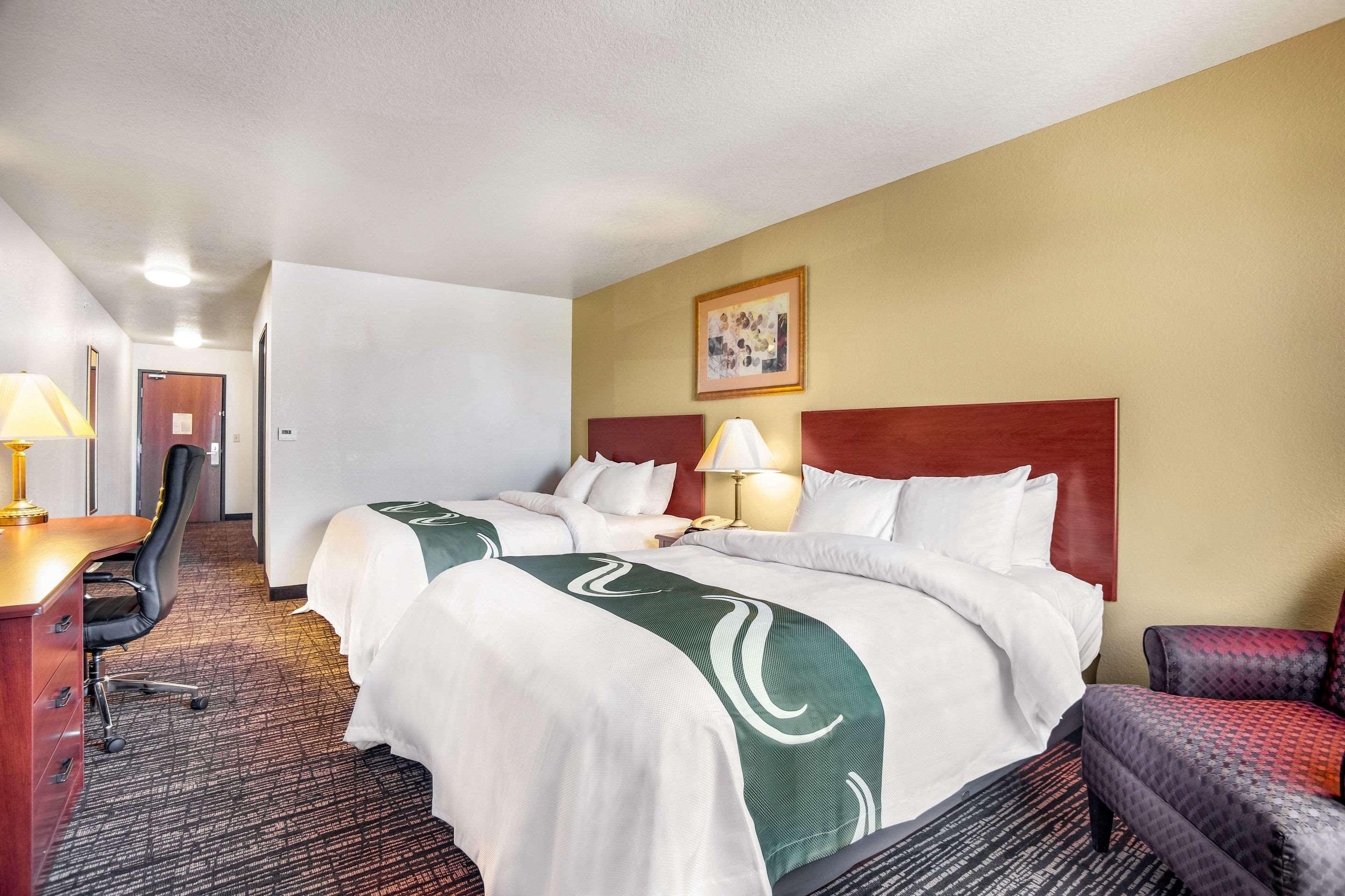 Quality Inn Parsons North Eksteriør billede